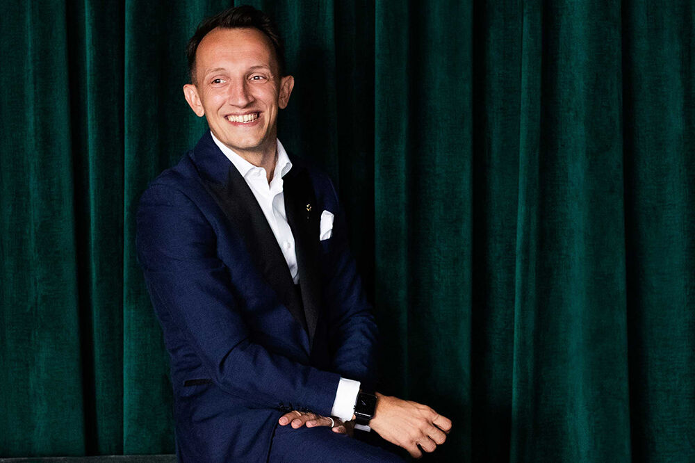 elevate dining experiences with bespoke tea curations for hotels