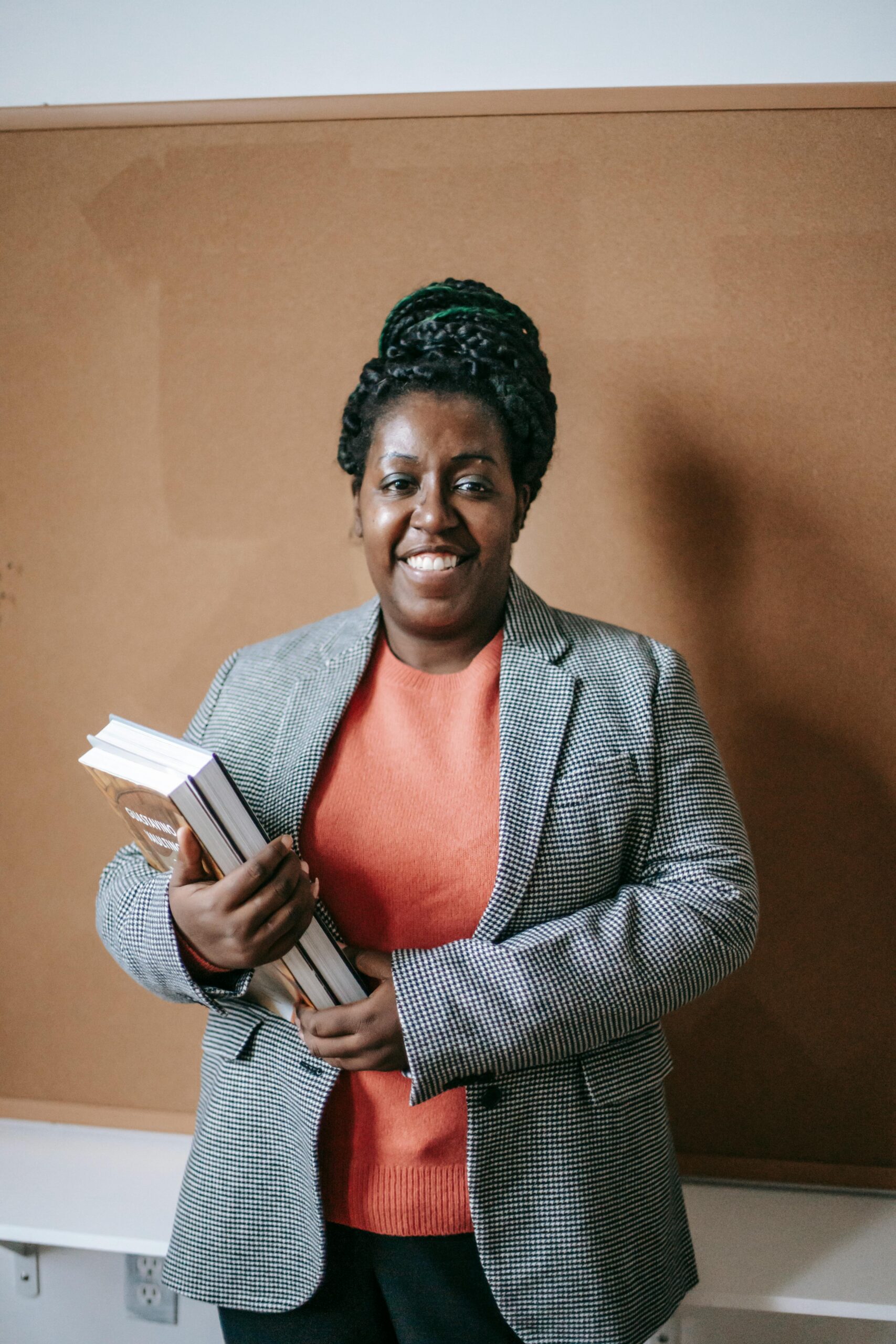 A picture of a female professor with a smile from student entrepreneurship program in Ontario
